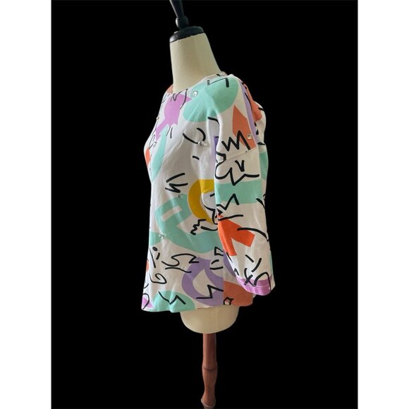 Abstract Graphic Print Asymmetrical Hem Top With Rhinestones White/Multicolor Ou - Picture 2 of 7